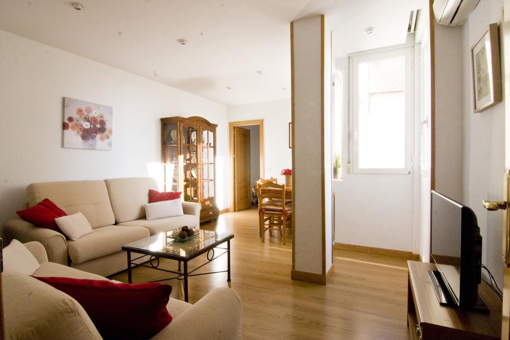 Atico Latina Apartment Madrid Luaran gambar