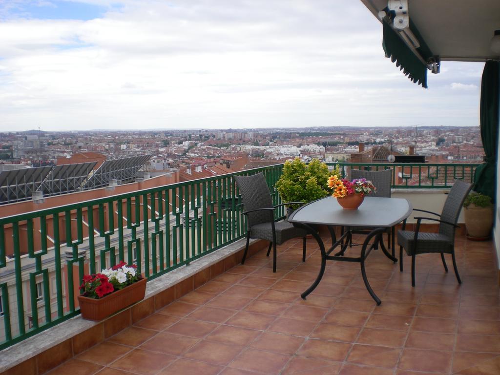 Atico Latina Apartment Madrid Luaran gambar