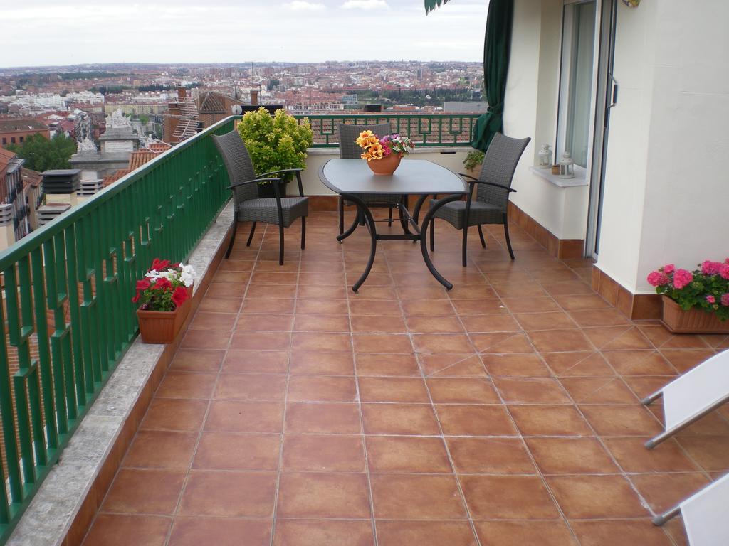 Atico Latina Apartment Madrid Luaran gambar
